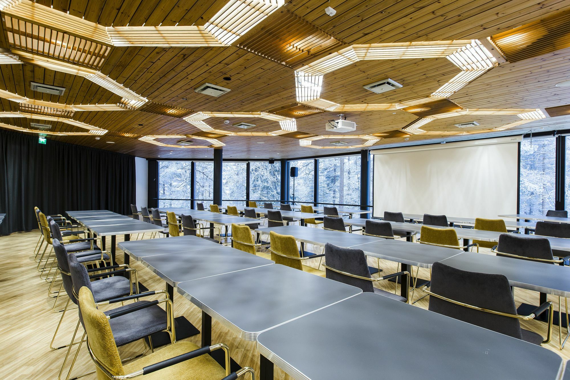 Quality Hotel Sveitsi Hyvinkää Zewnętrze zdjęcie